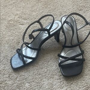 Bandolino Black Strappy Heels